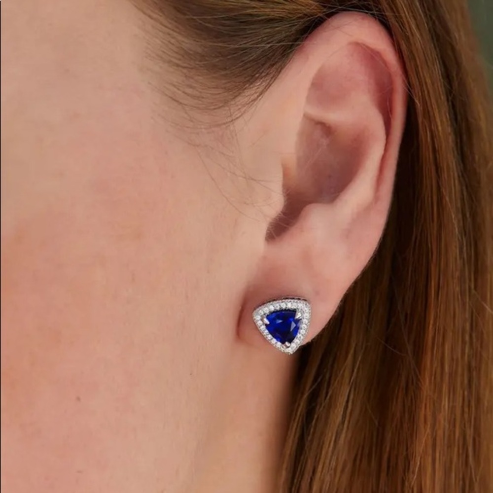 NWOT SAVVY CIE  Triangular Cubic Zirconia Stud Earrings